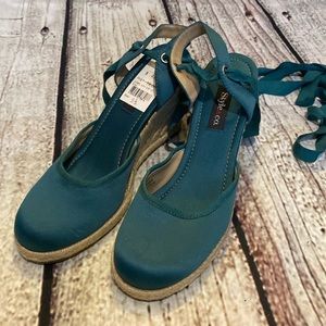 Teal style and co espadrille wedge heels size 5.5-new!